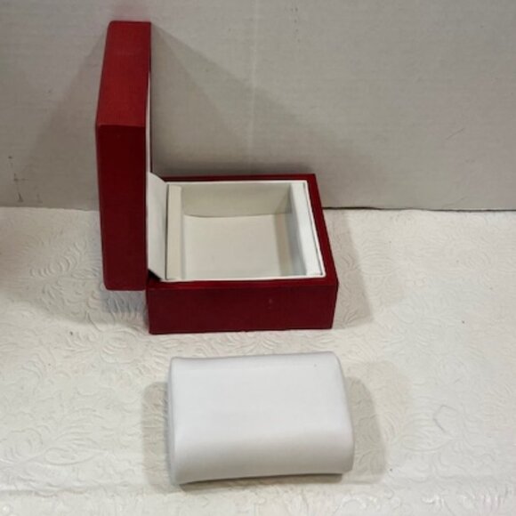 Anne Klein AK EMPTY Red Presentation Storage Watch Jewelry Box Case4"x4.25"x2.5" - Picture 4 of 16